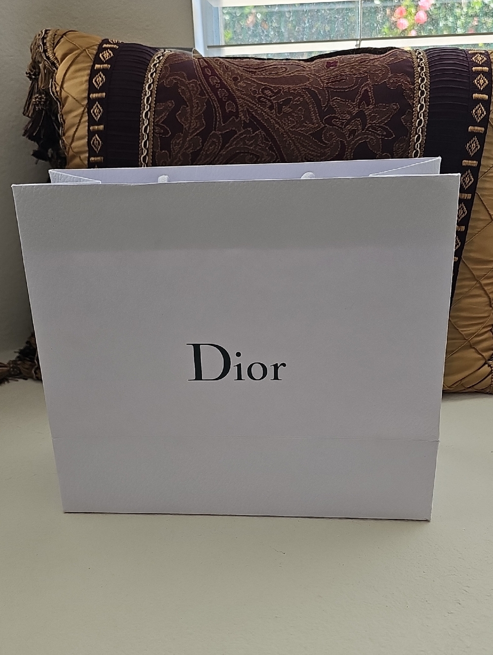 Dior Gift Bag & Samples - Picture 3 of 8